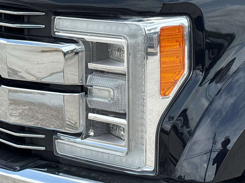 Used 2019 Ford F450 Lariat w/ Lariat Ultimate Package AWD/4WD image 4
