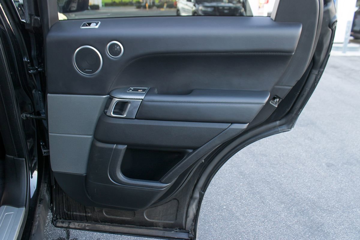 Used 2020 Land Rover Range Rover Sport HST AWD/4WD image 40