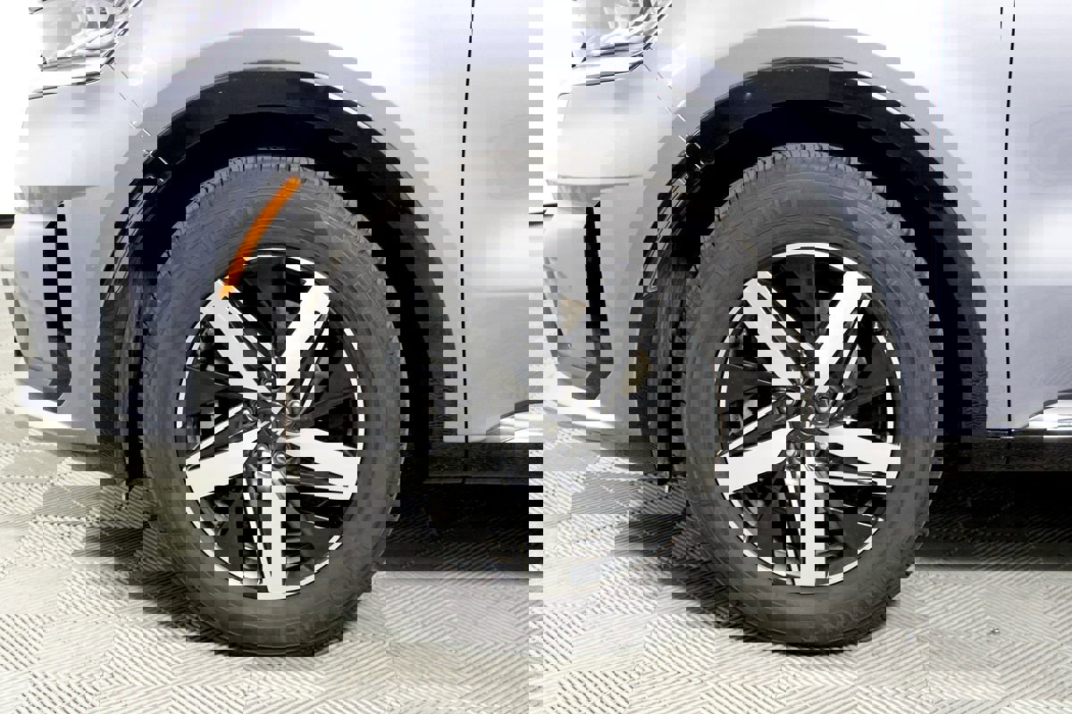 Used 2021 Kia Sorento S w/ Panoramic Sunroof Package image 23