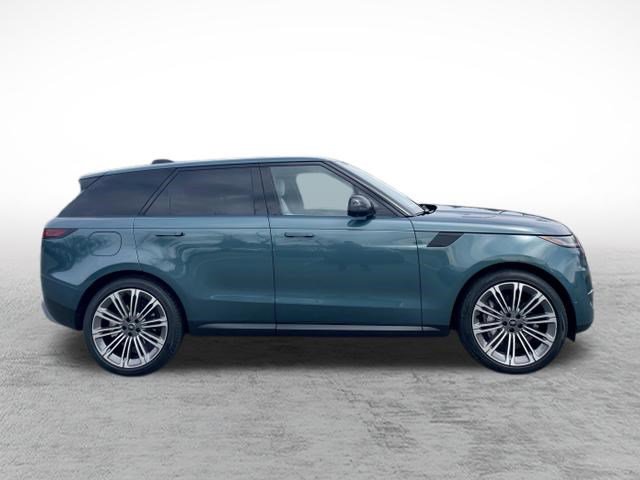 Certified 2024 Land Rover Range Rover Sport SE image 4