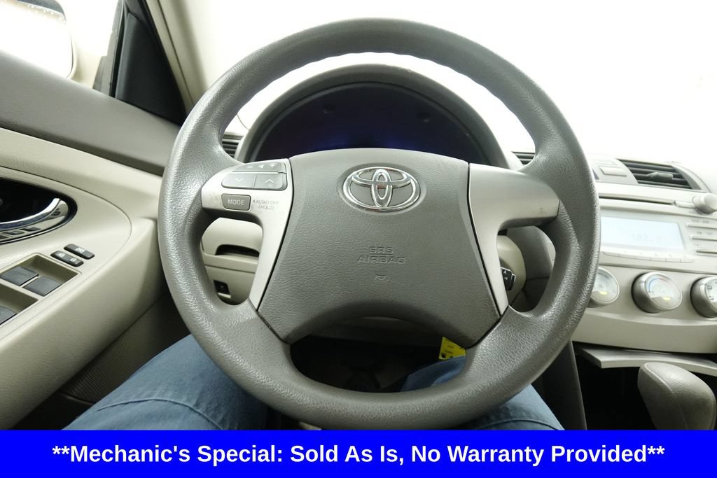 Used 2010 Toyota Camry LE FWD image 27