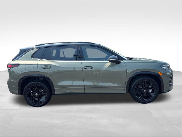 New 2026 Volkswagen Tiguan SE R-Line AWD/4WD image 8