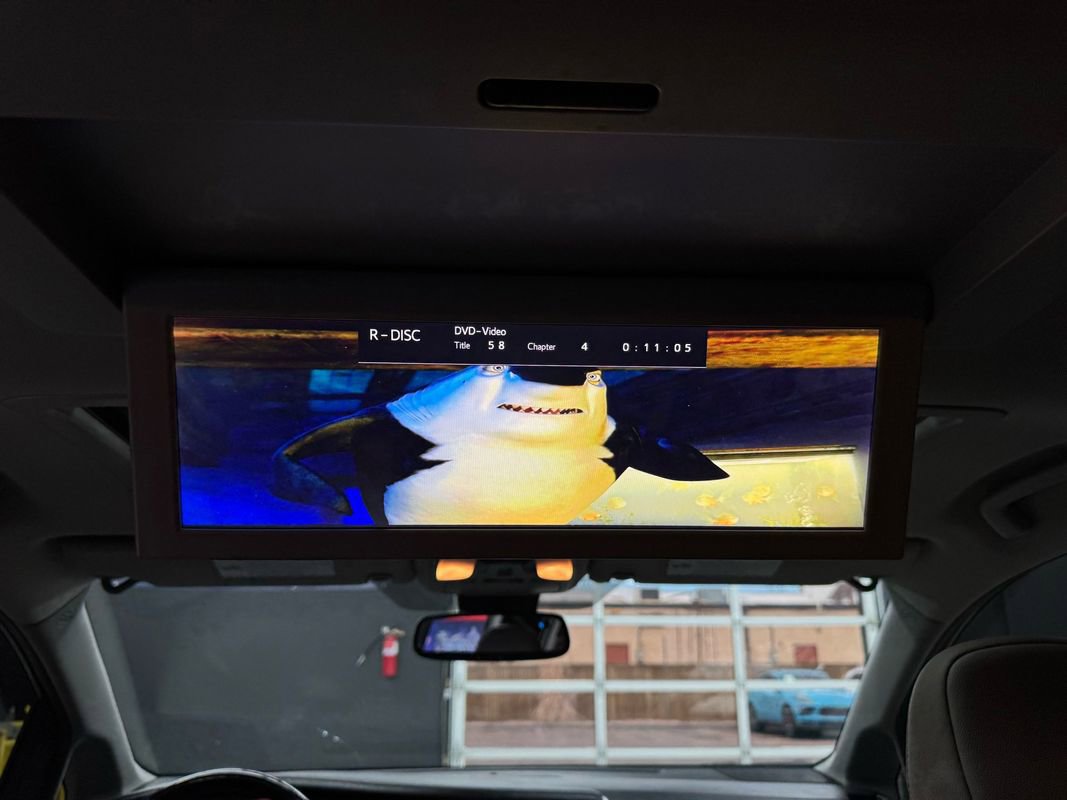 Used 2018 Toyota Sienna XLE Premium AWD/4WD image 32