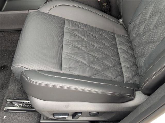 New 2026 Nissan Rogue Platinum image 4