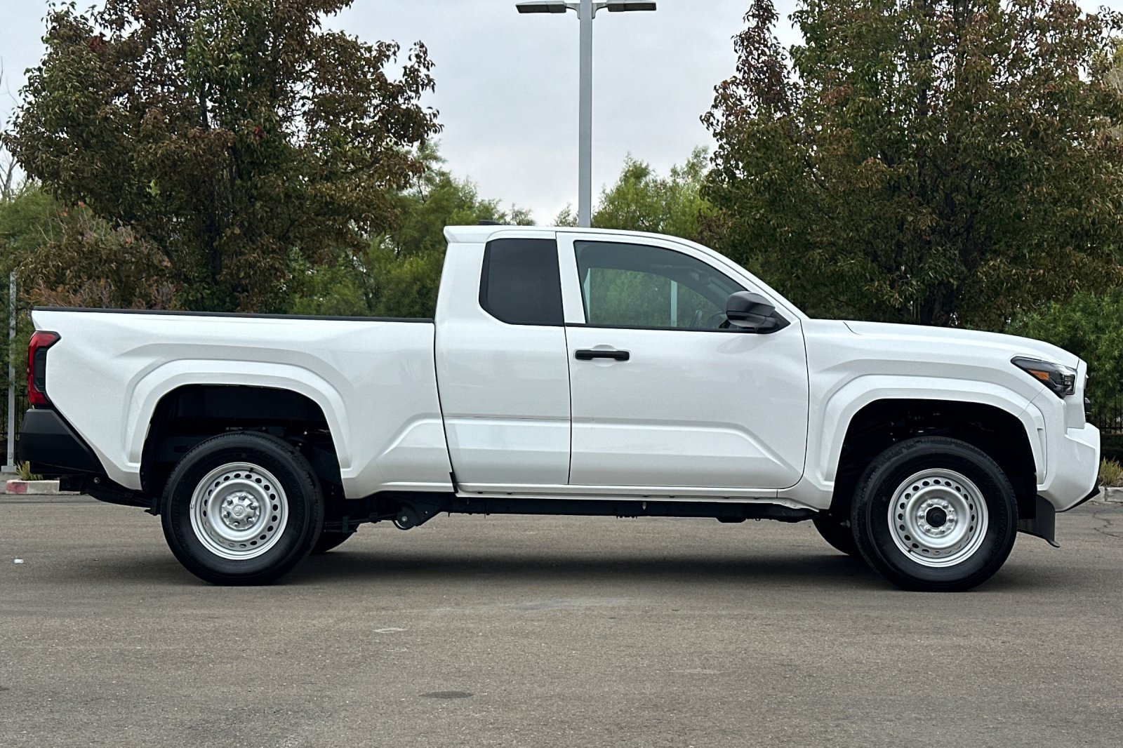 Certified 2026 Toyota Tacoma SR AWD/4WD image 3
