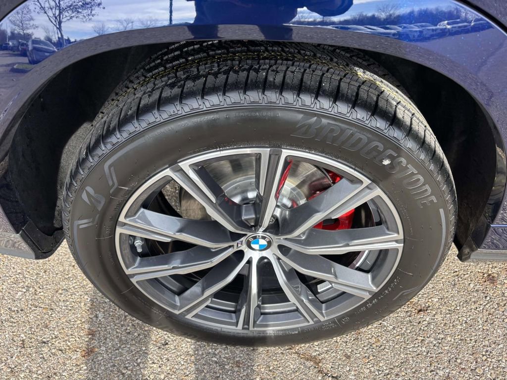 New 2026 BMW X6 xDrive40i image 10