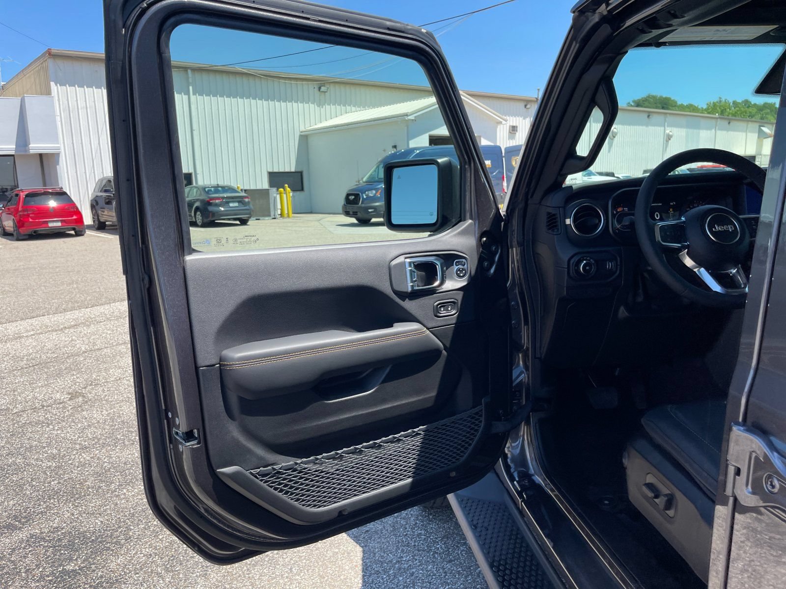 New 2026 Jeep Wrangler Unlimited Sahara AWD/4WD image 11
