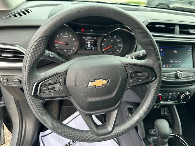 Used 2023 Chevrolet TrailBlazer LT FWD image 15