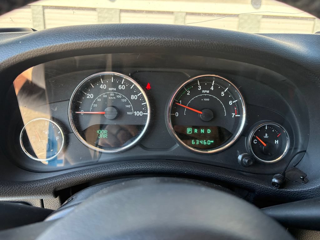 Used 2016 Jeep Wrangler Unlimited Rubicon w/ Connectivity Group AWD/4WD image 20