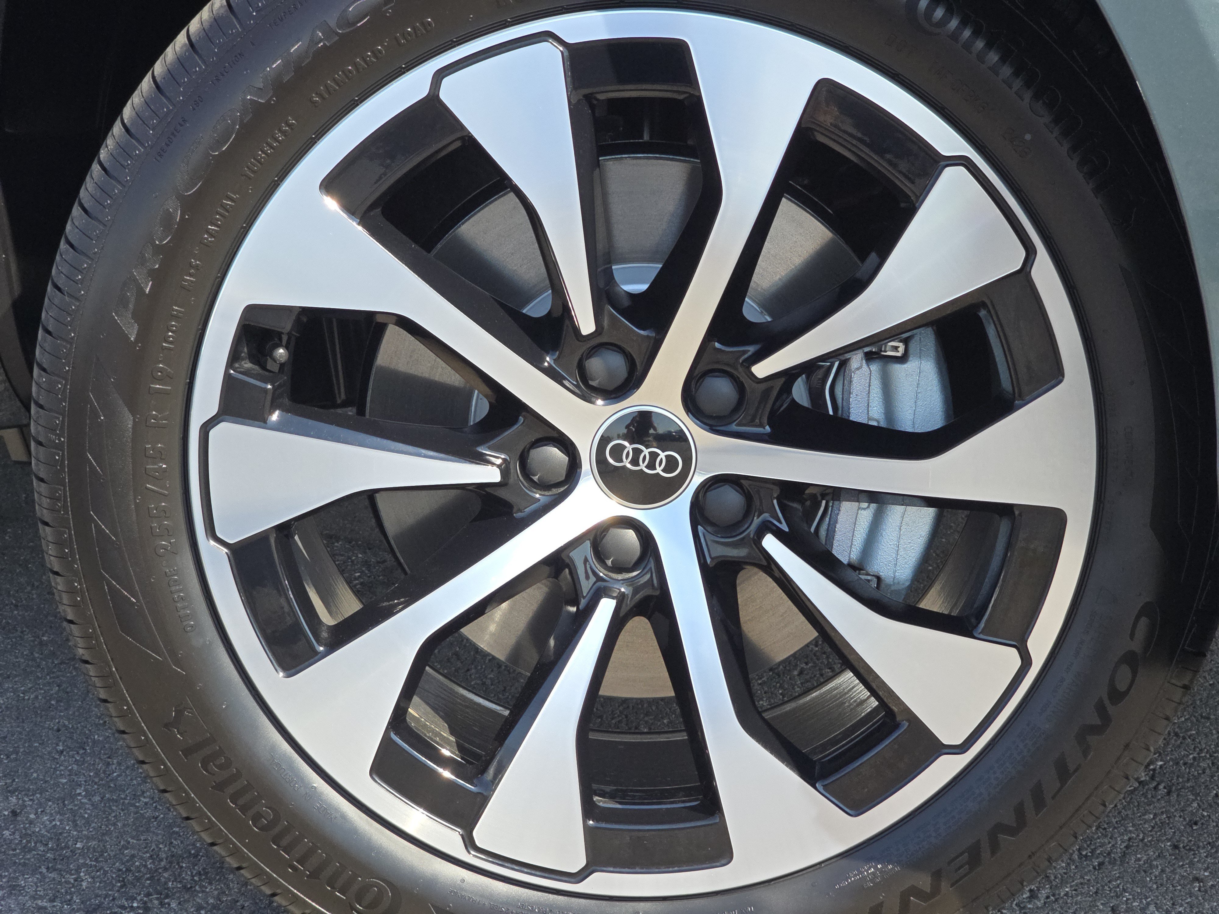 New 2026 Audi Q3 quattro 2.0T AWD/4WD image 16