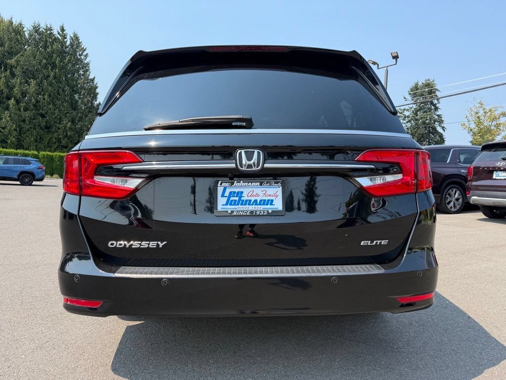 Used 2024 Honda Odyssey Elite image 4