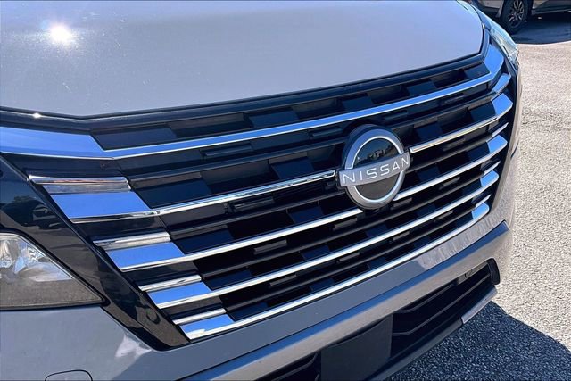 Certified 2025 Nissan Rogue SL image 32