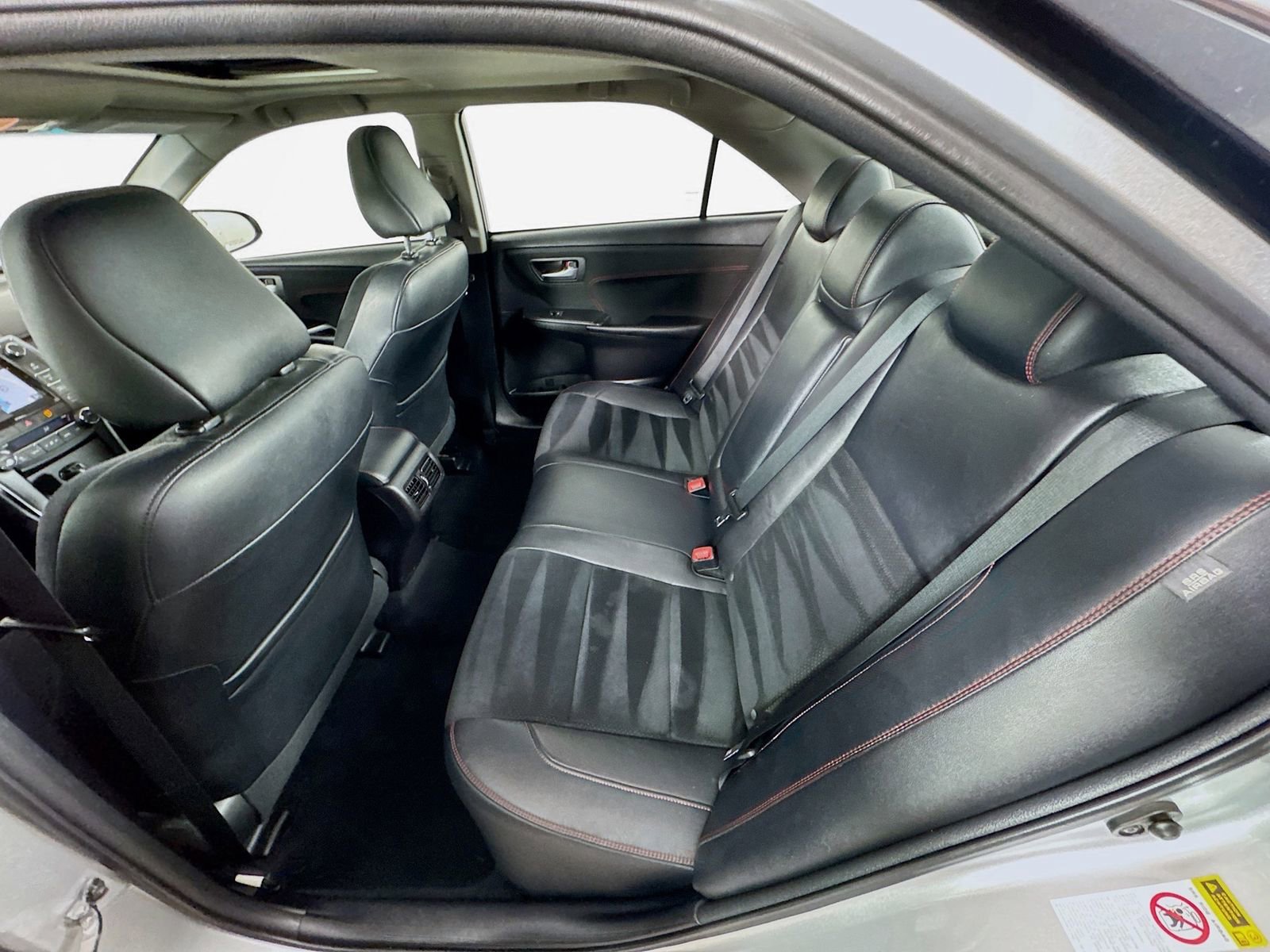 Used 2016 Toyota Camry XSE w/ Moonroof Package FWD image 24