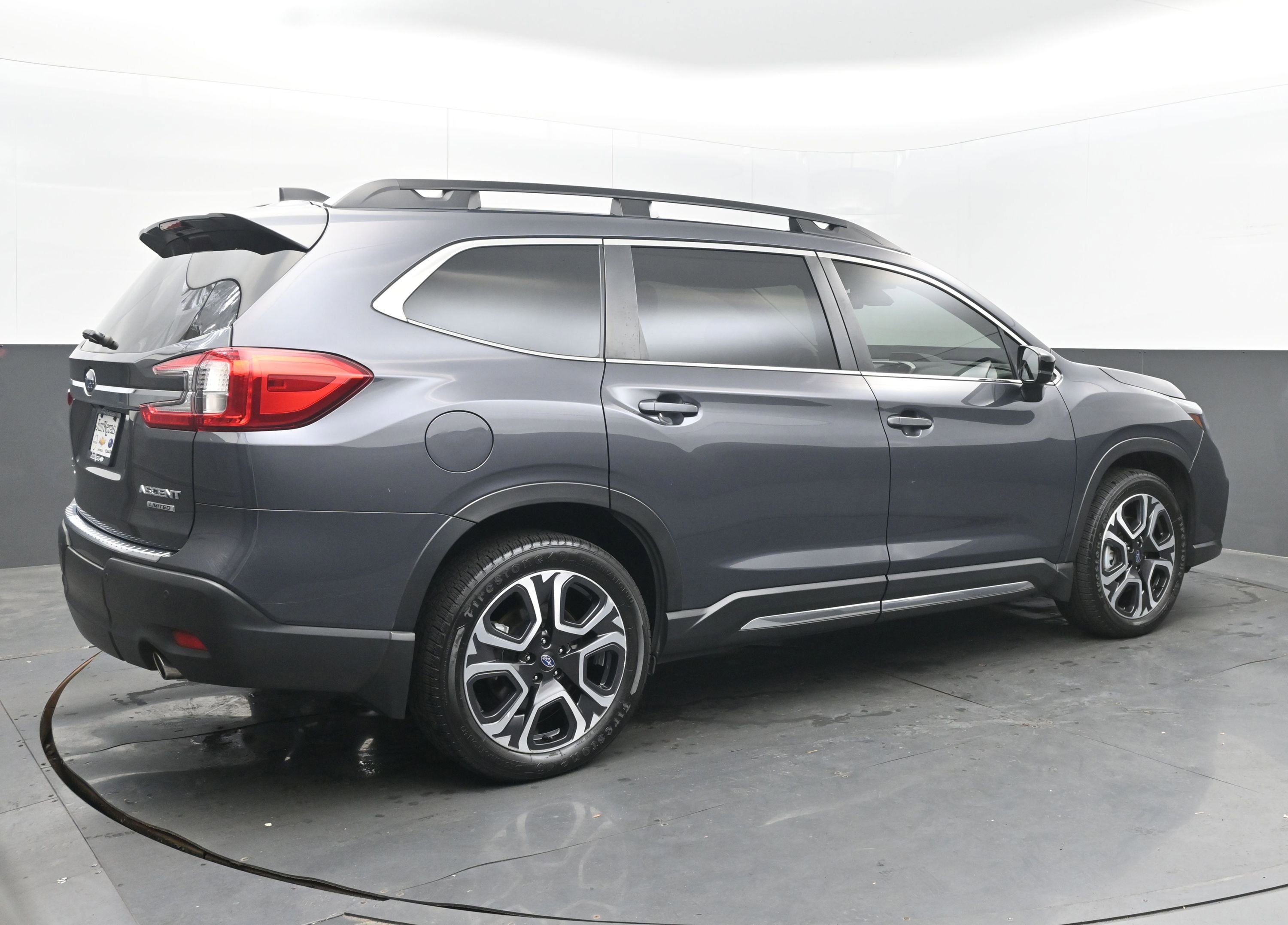 Used 2024 Subaru Ascent Limited image 9