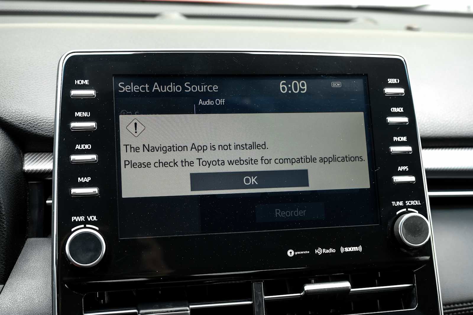 Used 2019 Toyota Avalon XSE image 31