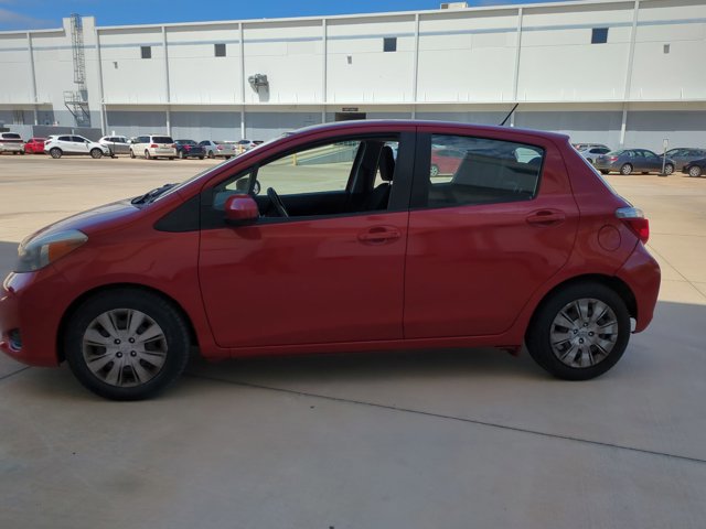 Used 2014 Toyota Yaris L image 6