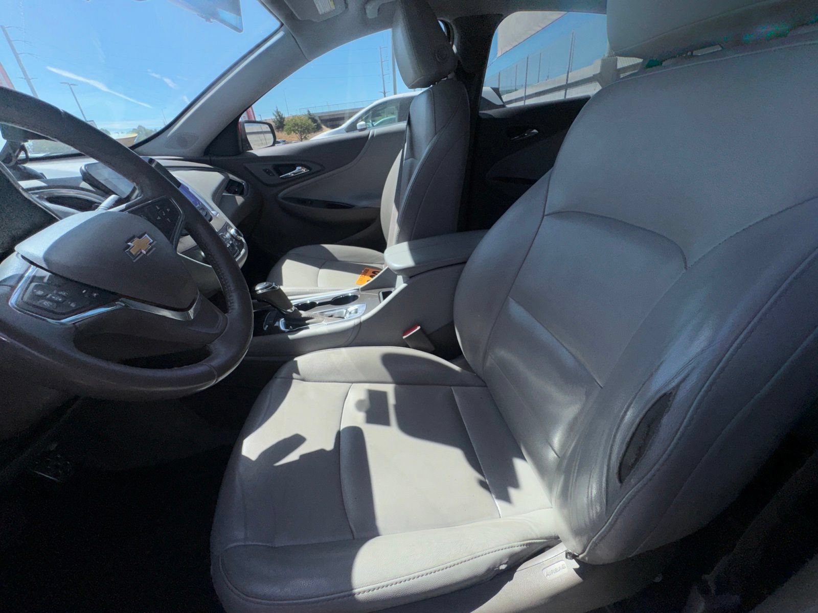 Used 2016 Chevrolet Malibu Hybrid w/ Leather Package FWD image 13