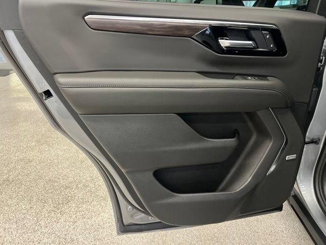 New 2026 Chevrolet Tahoe Z71 w/ Z71 Off-Road Package AWD/4WD image 34