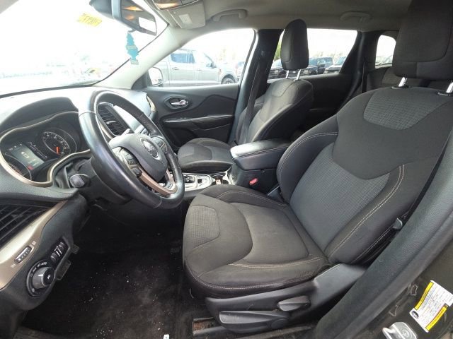 Used 2015 Jeep Cherokee Latitude w/ Cold Weather Group image 24