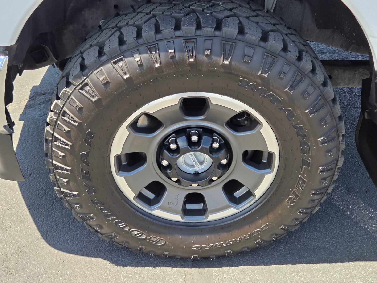 Certified 2020 Ford F250 Lariat w/ Lariat Ultimate Package AWD/4WD image 9