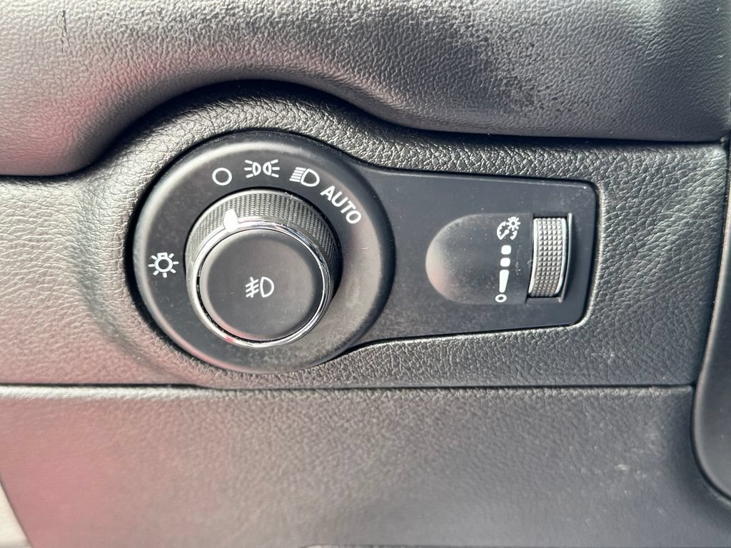 Used 2023 Dodge Durango GT AWD/4WD image 34