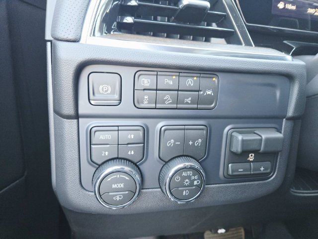 New 2026 Chevrolet Tahoe High Country AWD/4WD image 32