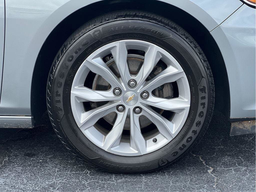 Used 2023 Chevrolet Malibu LT w/ Driver Confidence Package image 29