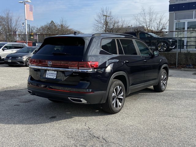 Used 2025 Volkswagen Atlas SE image 5