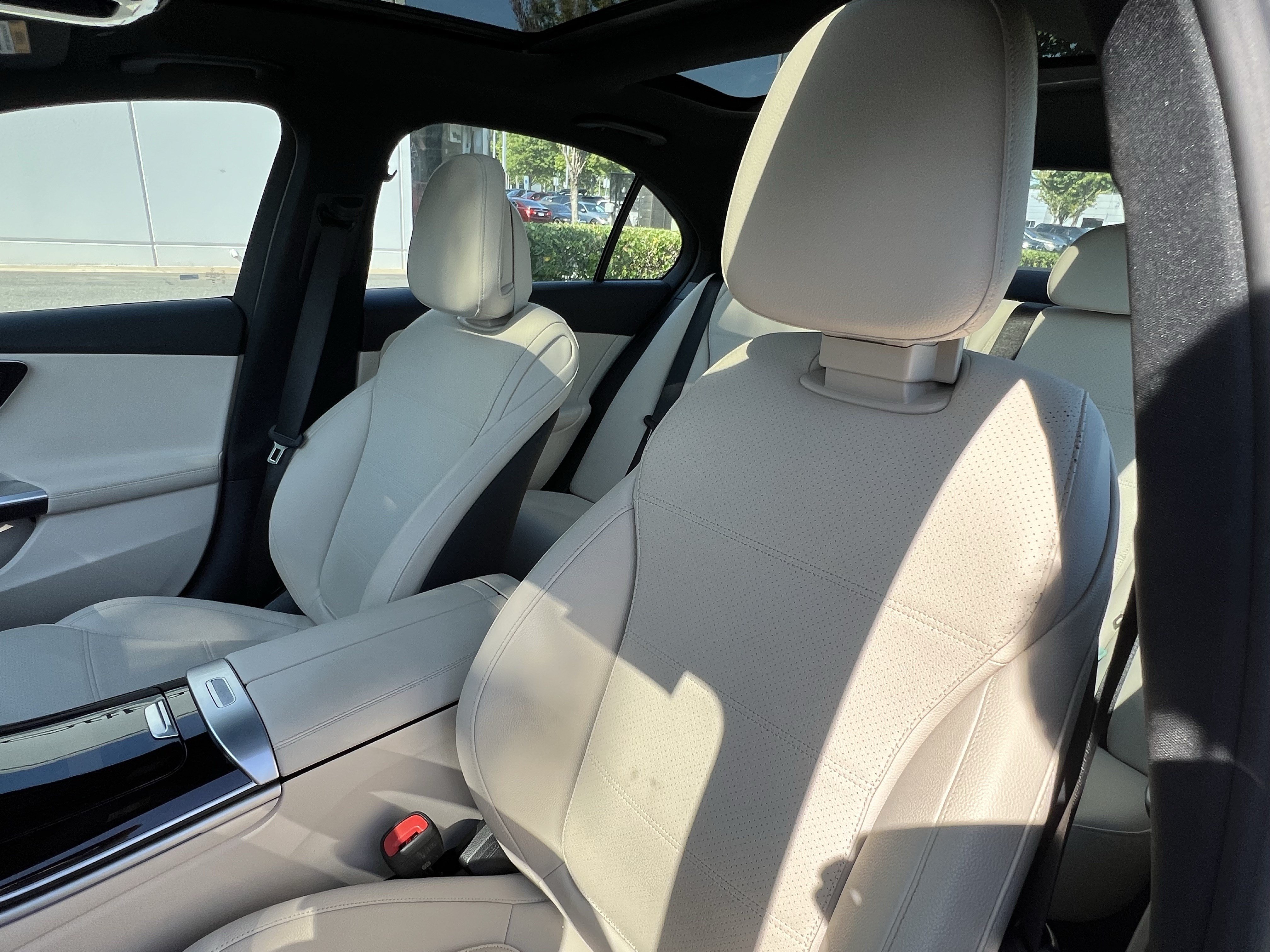 Used 2025 Mercedes-Benz C 300 Sedan image 13