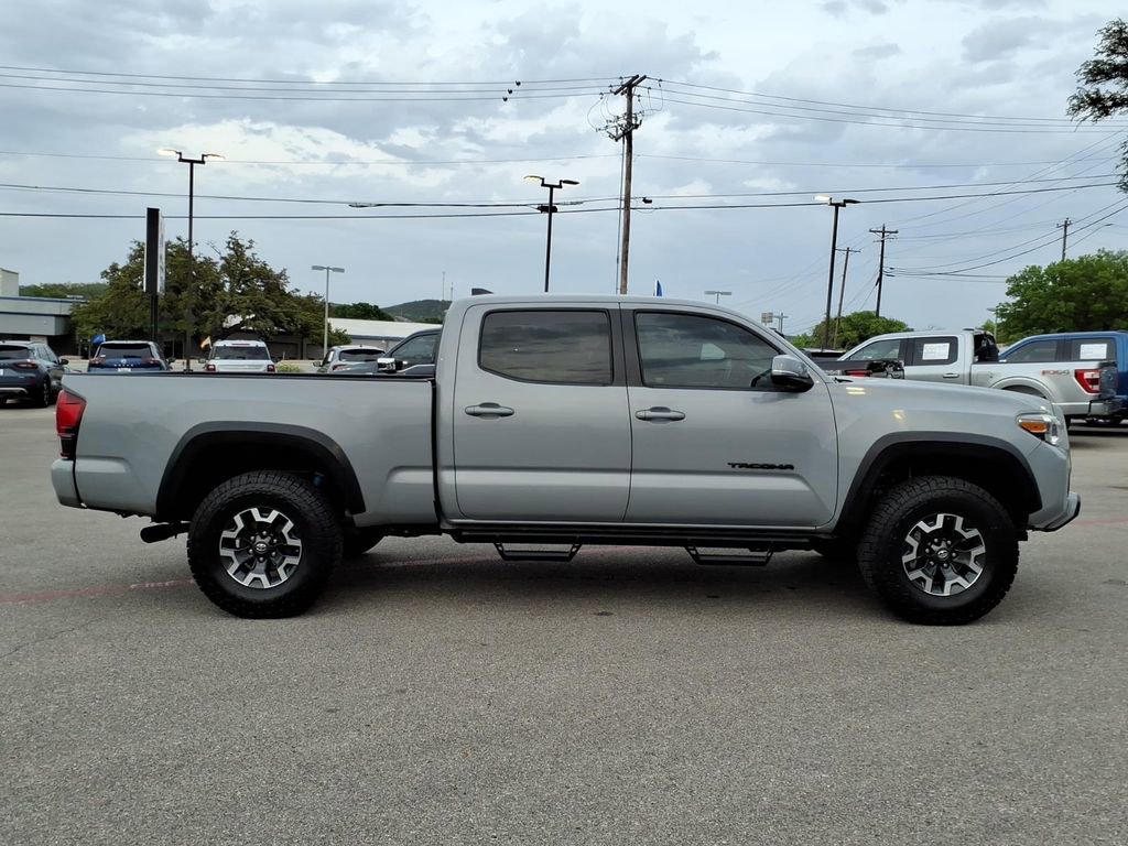 Used 2019 Toyota Tacoma TRD Off-Road w/ TRD Premium Off Road Package image 2