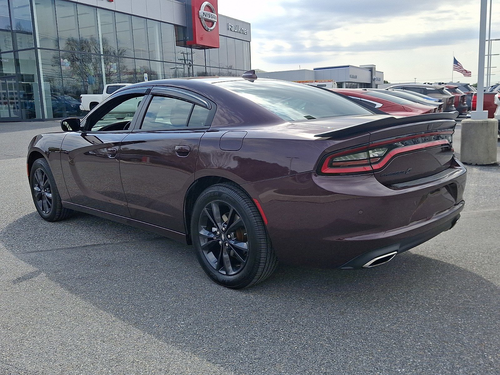 Certified 2022 Dodge Charger SXT w/ Blacktop Package AWD/4WD image 5