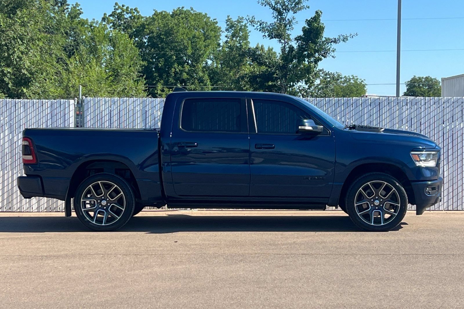 Used 2019 RAM 1500 Sport w/ Leather & Sound Group AWD/4WD image 3