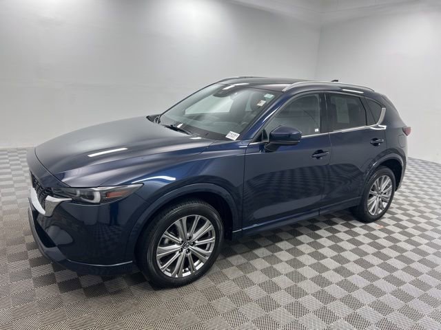 Used 2023 MAZDA CX-5 Signature image 3
