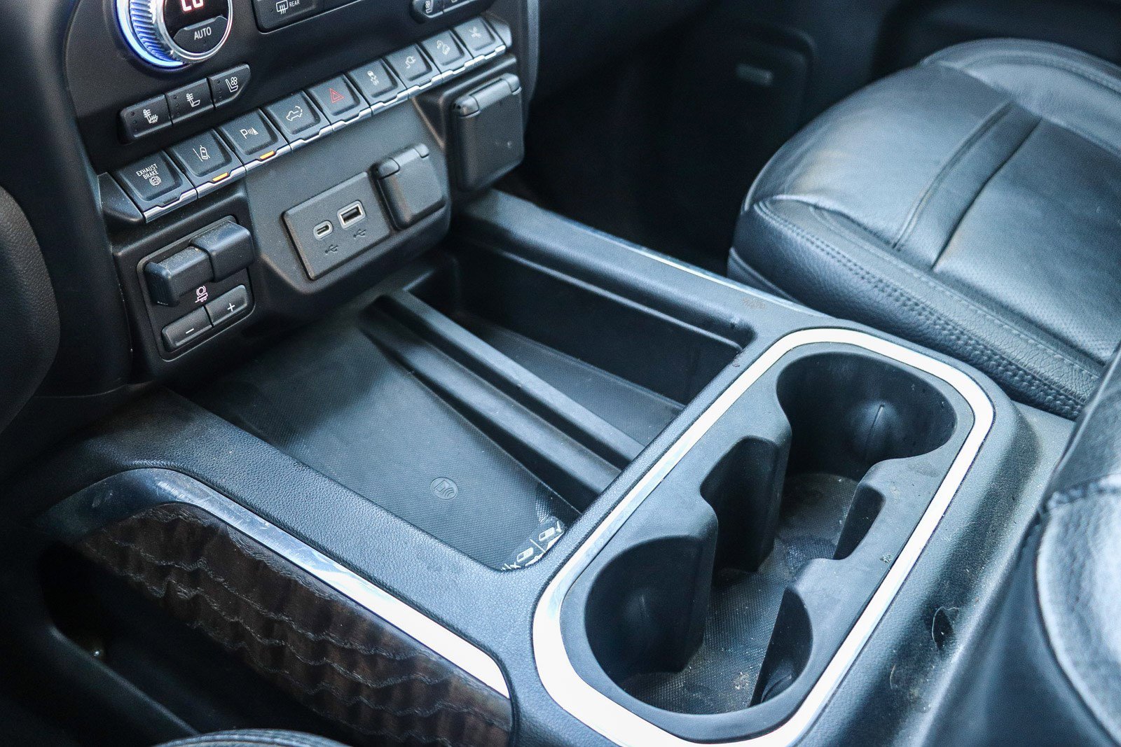 Used 2021 GMC Sierra 2500 Denali w/ Denali Ultimate Package image 22