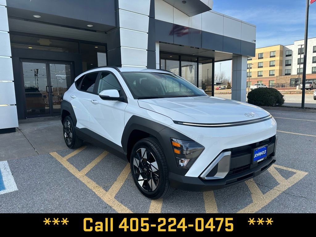 Used 2025 Hyundai Kona SEL image 5
