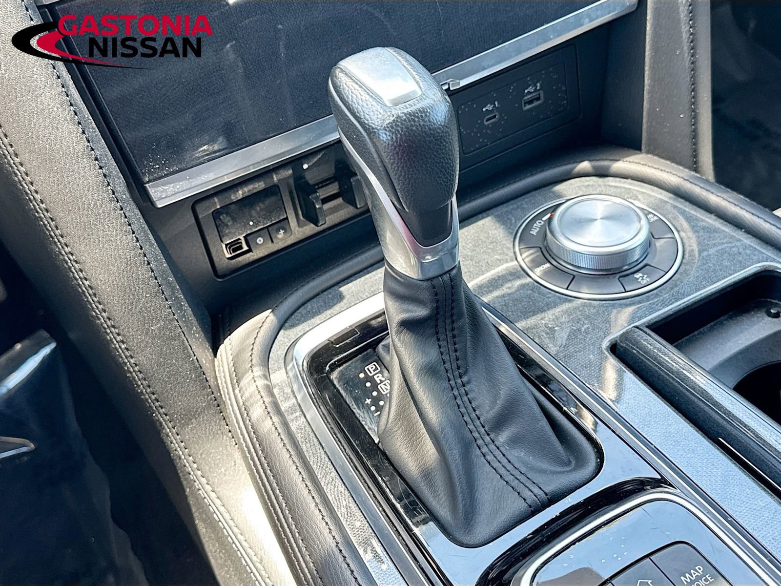 Used 2024 Nissan Armada SV AWD/4WD image 21