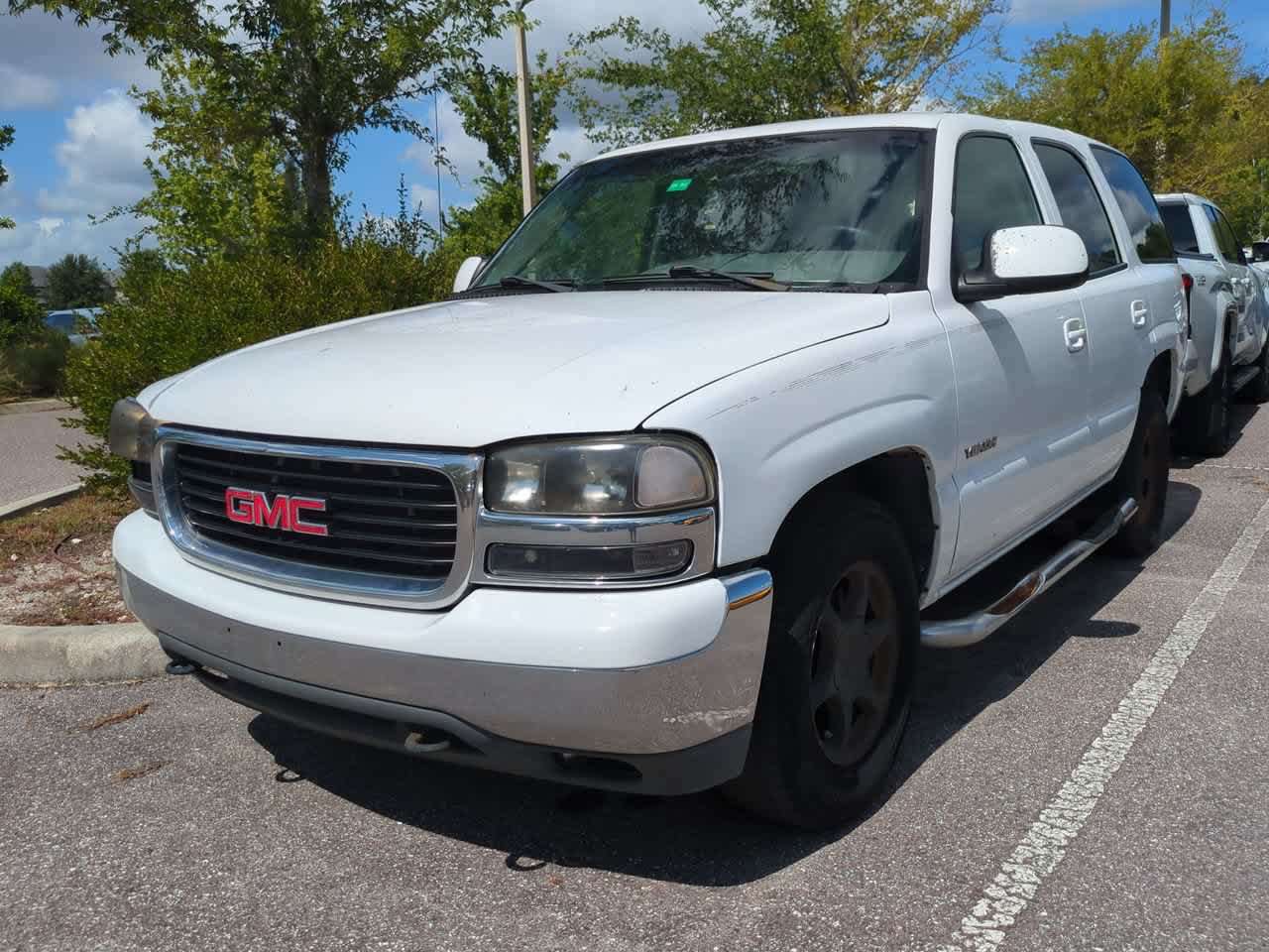 Used 2002 GMC Yukon SLT w/ SLT Equipment Group RWD image 2
