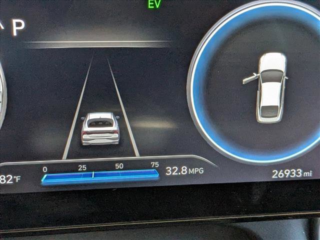 Used 2023 Hyundai Elantra Limited image 10