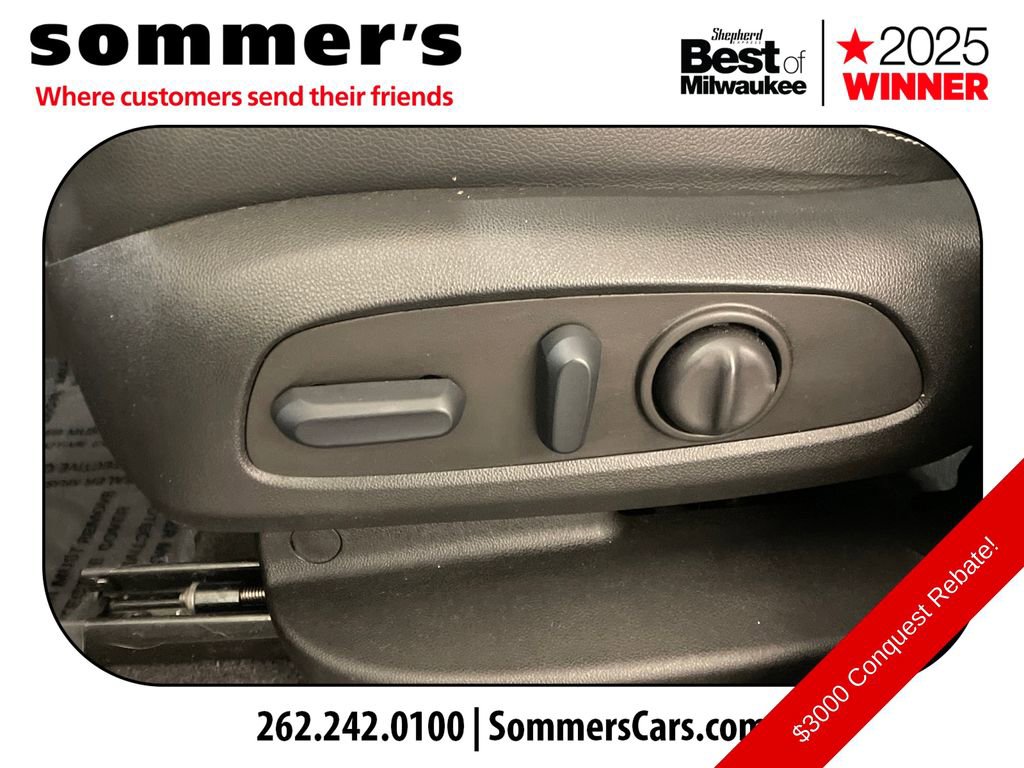 Certified 2022 GMC Terrain SLT w/ Infotainment Package II image 10