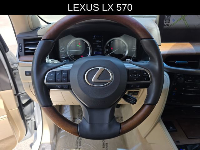 Used 2021 Lexus LX 570 4WD w/ Luxury Package image 28