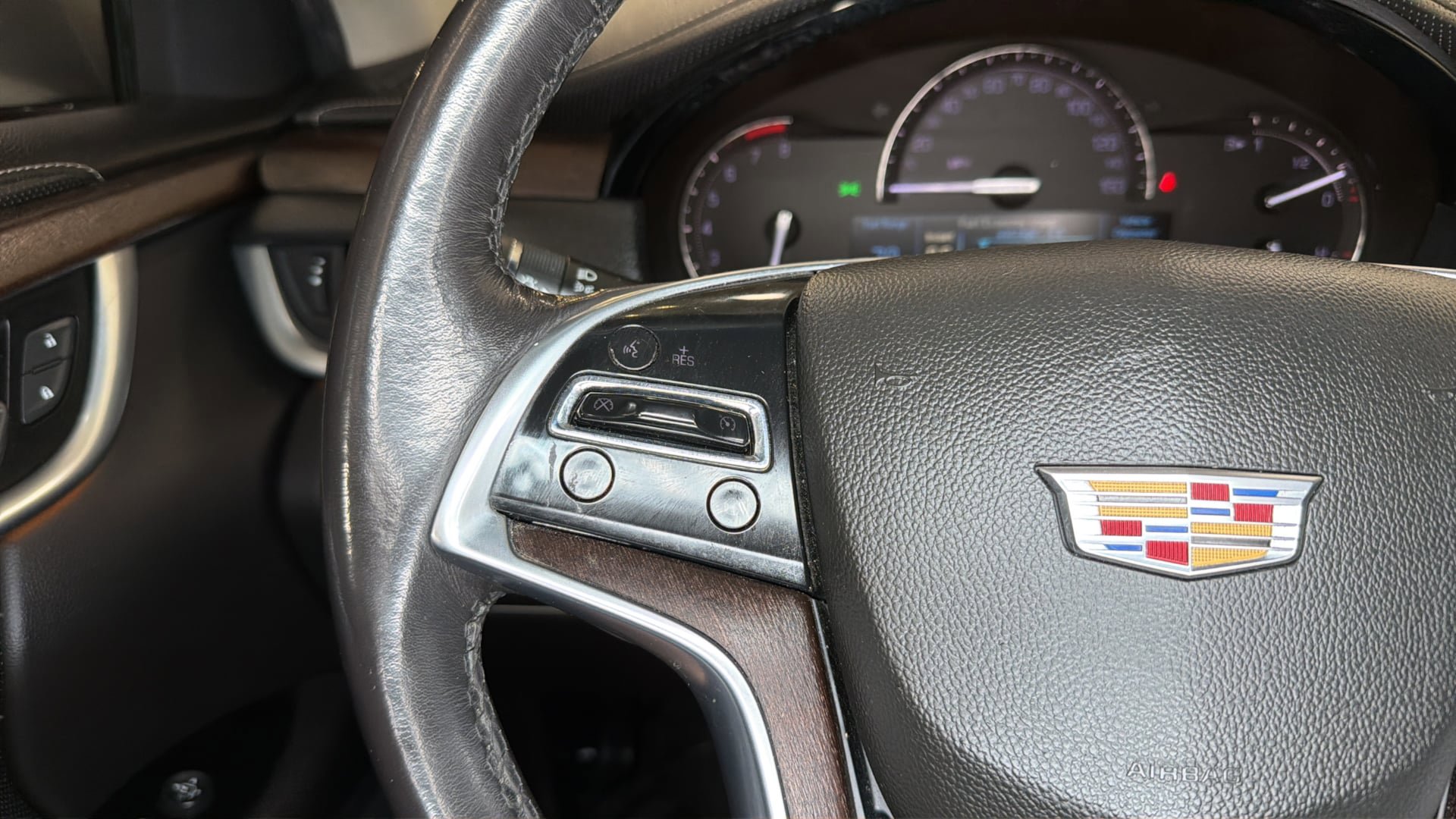 Used 2019 Cadillac XTS Luxury FWD image 27