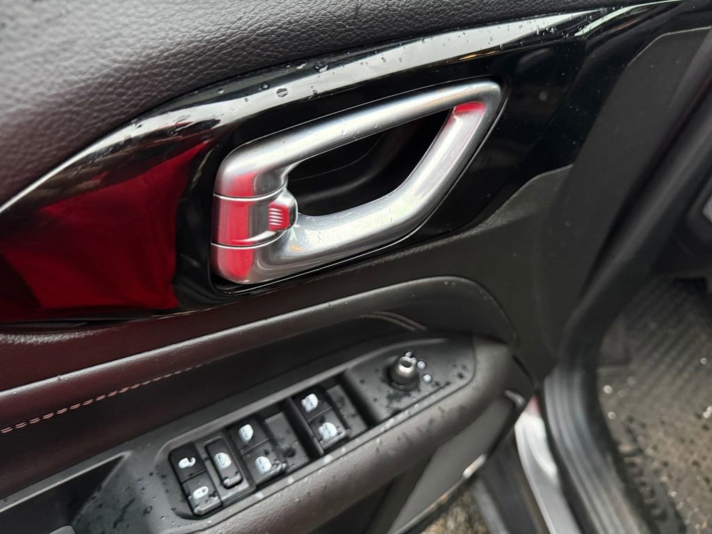 Certified 2023 Jeep Compass Altitude w/ Sun and Sound Group image 12