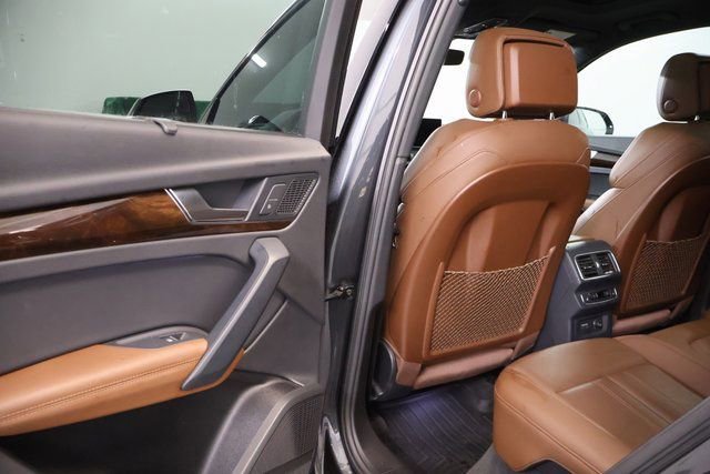 Used 2019 Audi Q5 2.0T Premium Plus w/ Premium Plus Package image 29