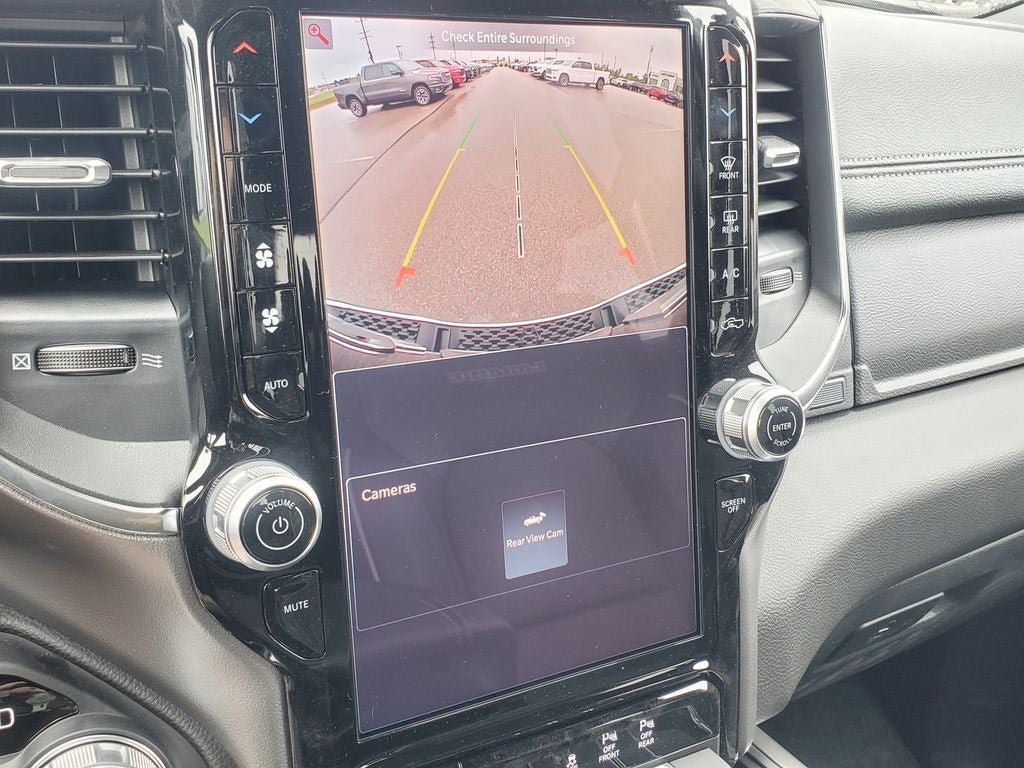 New 2026 RAM 1500 Laramie AWD/4WD image 18