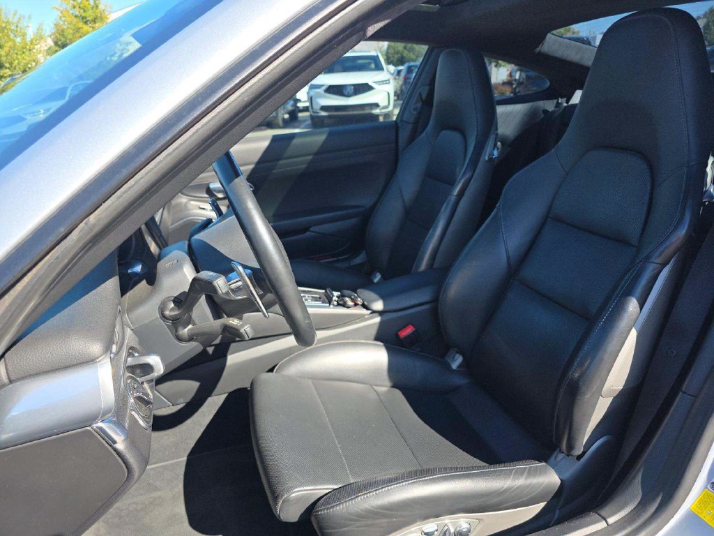 Used 2014 Porsche 911 Carrera S RWD image 3