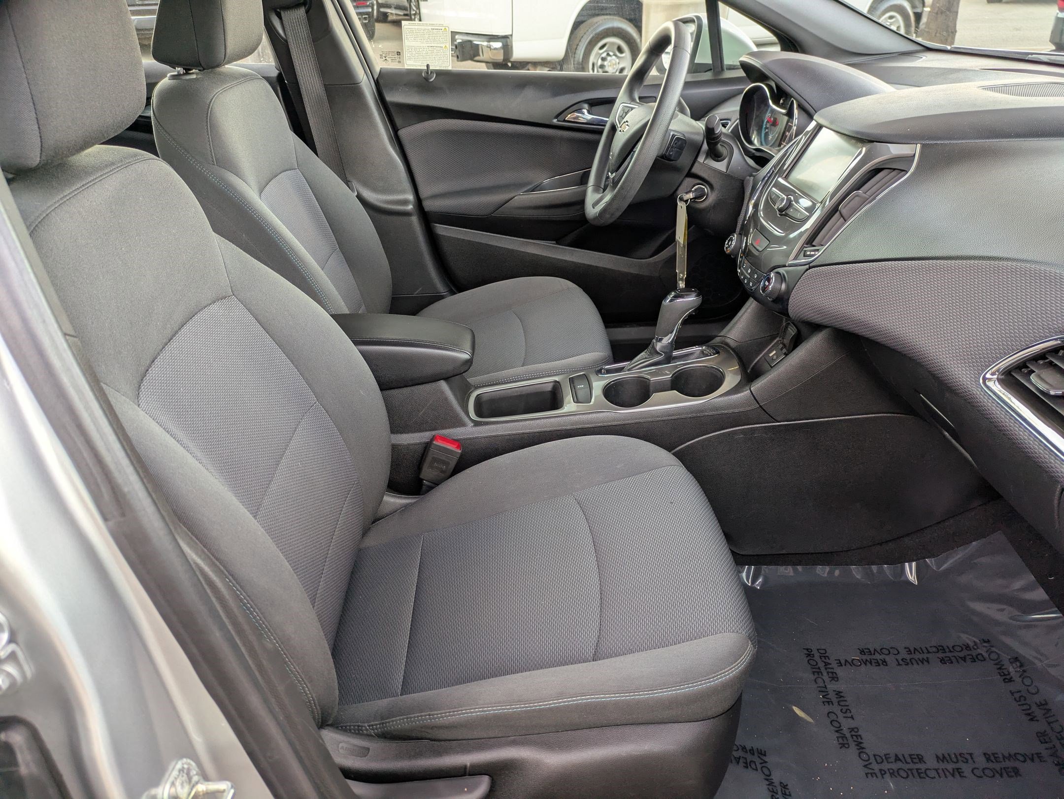 Used 2018 Chevrolet Cruze LT w/ RS Package image 27