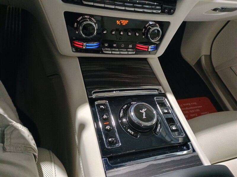Used 2021 Rolls-Royce Ghost AWD/4WD image 32
