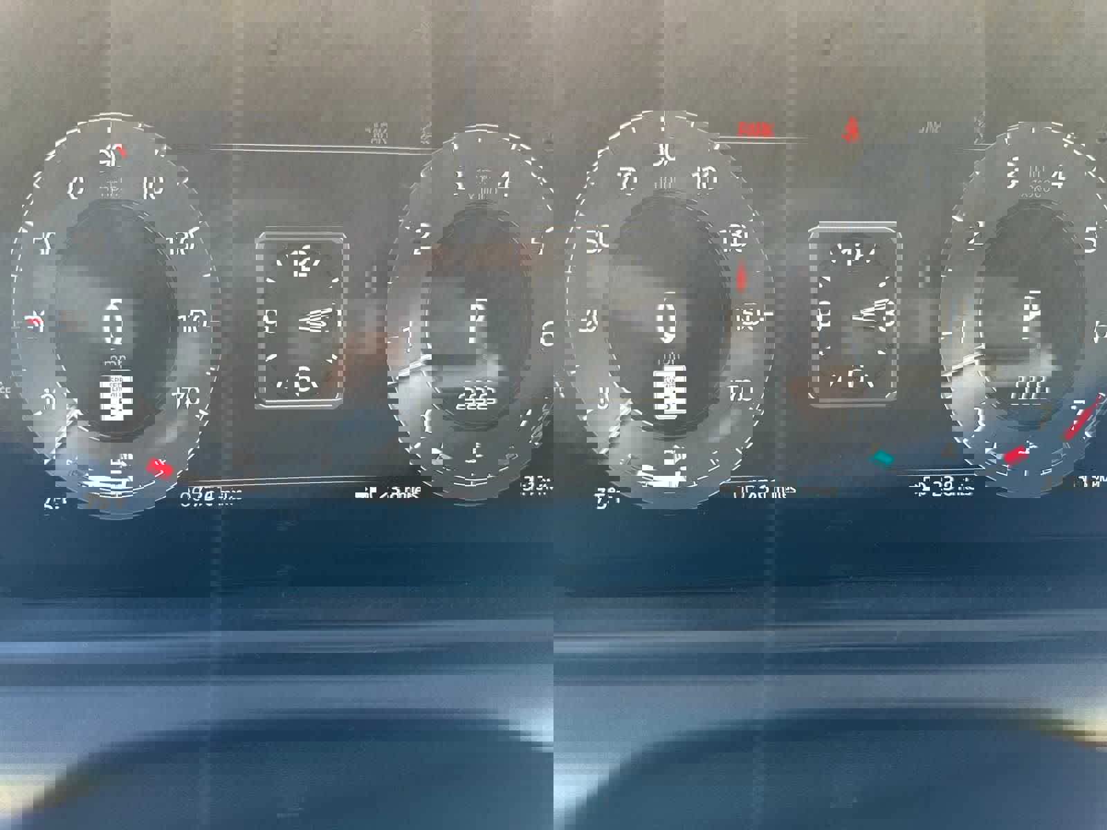 Used 2026 Land Rover Range Rover Velar S image 12