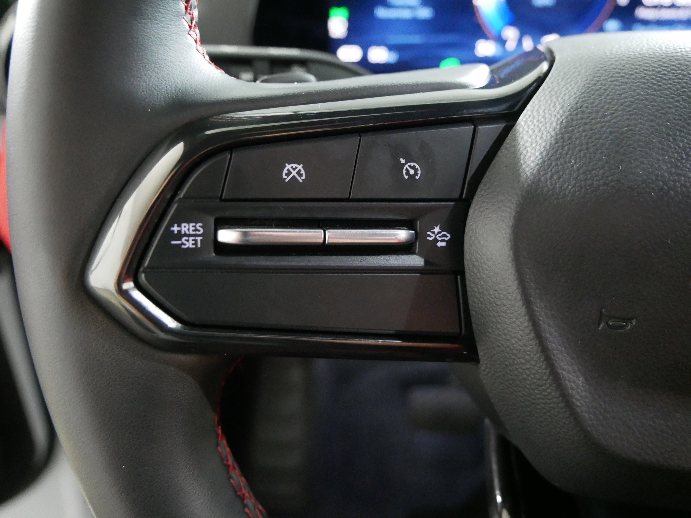 Certified 2024 Chevrolet Blazer EV RS image 27