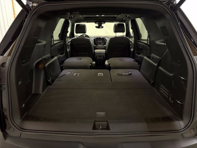 Used 2023 Chevrolet Traverse RS AWD/4WD image 14